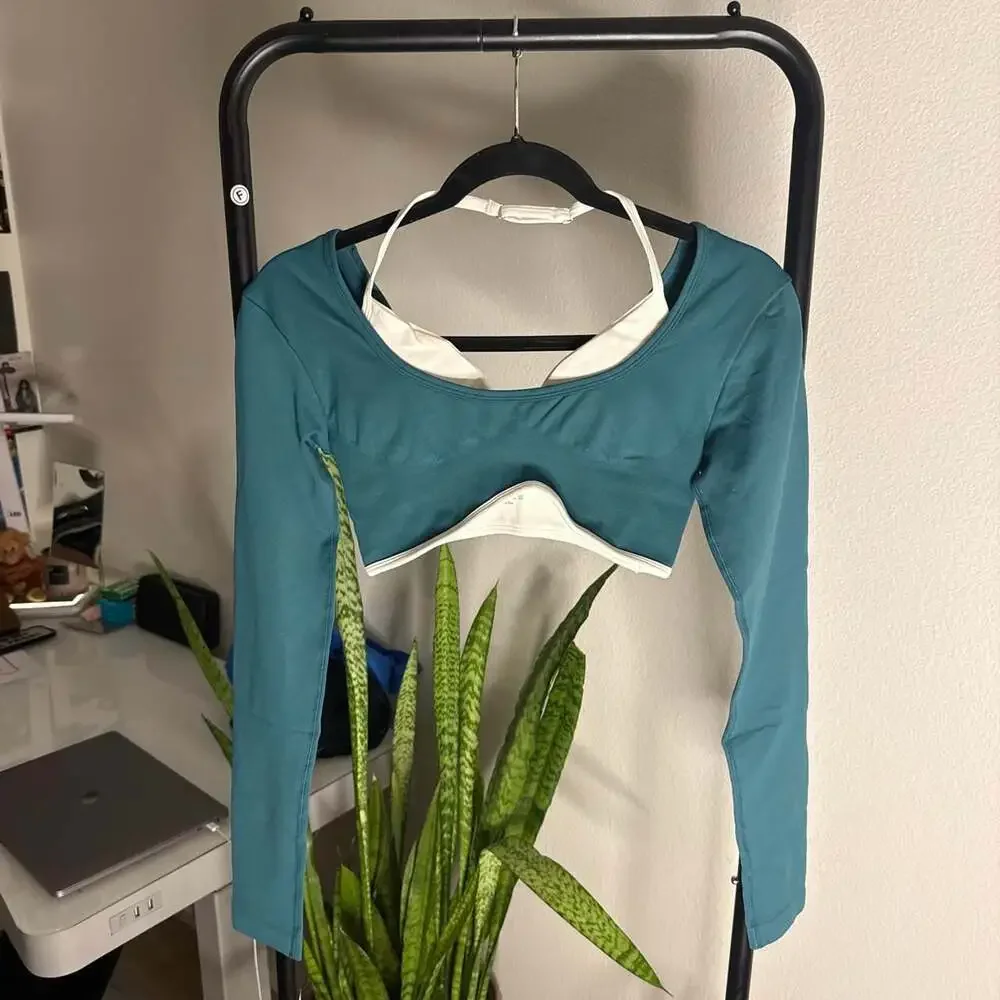 Athletic Teal Workout Set Long Sleeve Crop Top and Biker Shorts Small